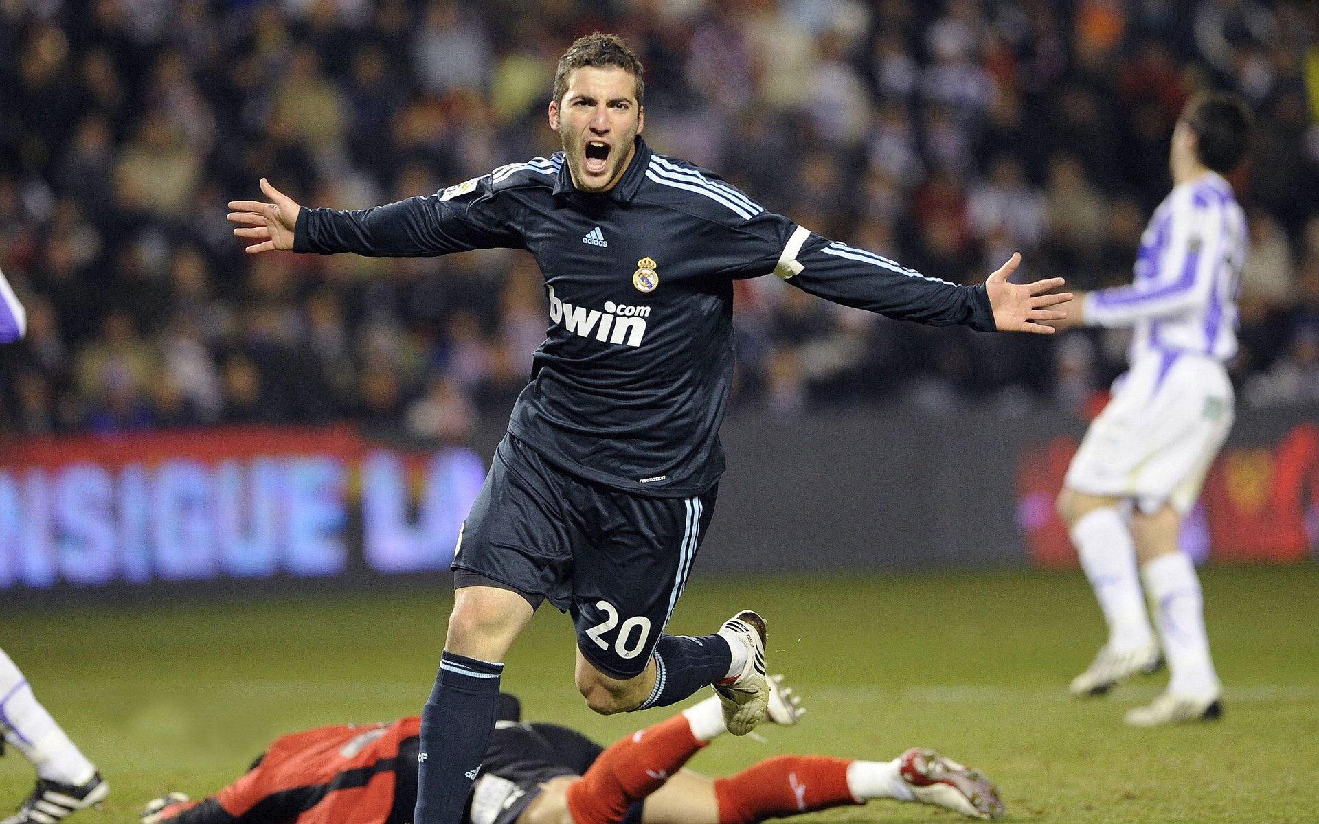 比赛精彩瞬间图片精选回放,比赛的精彩瞬间的句子