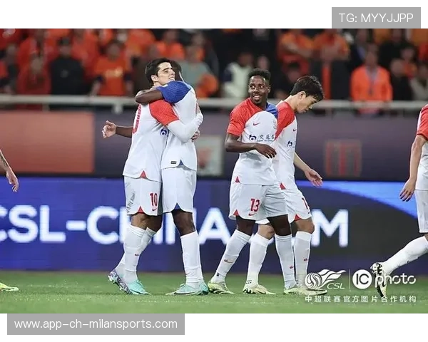 球员在中超比赛后被选为当月最佳球员，中超最佳11人